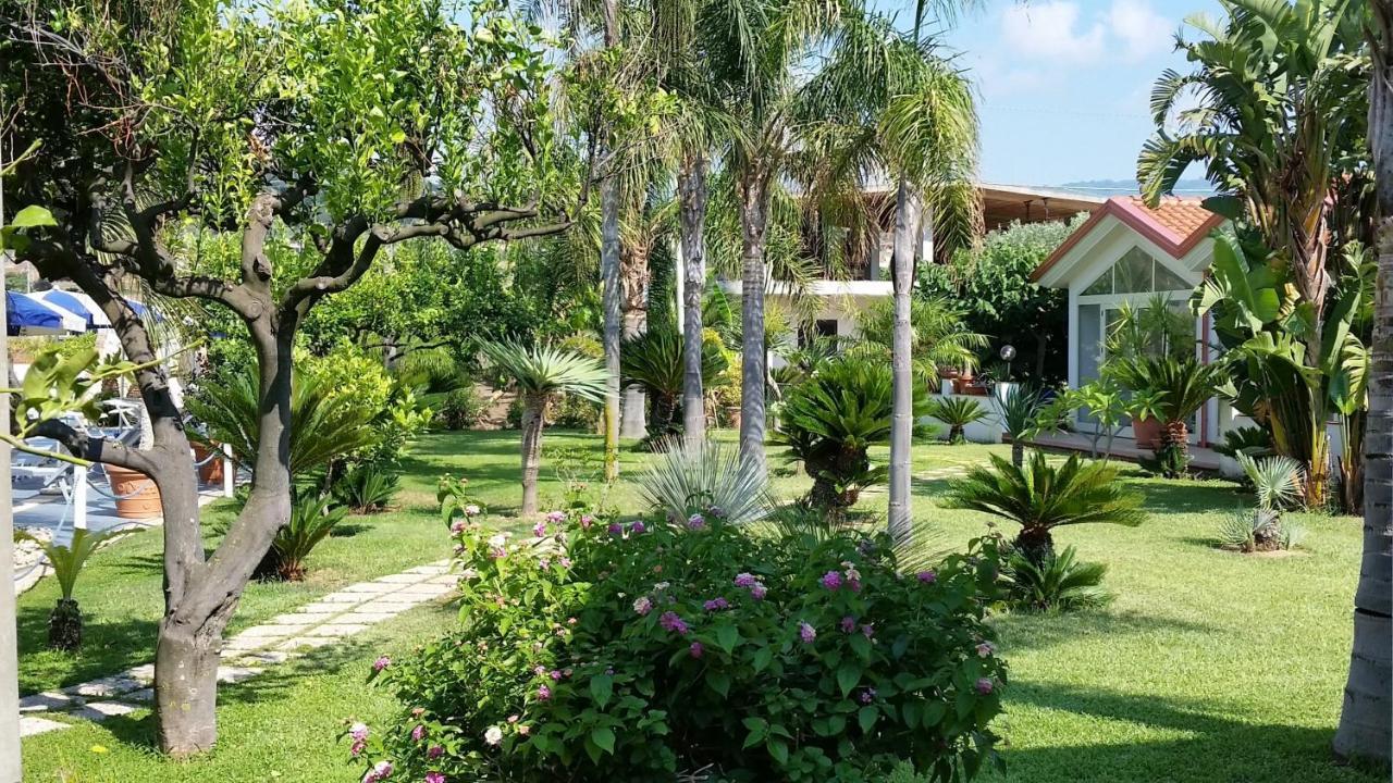 Hotel Damanse Santa Domenica Talao Exterior foto